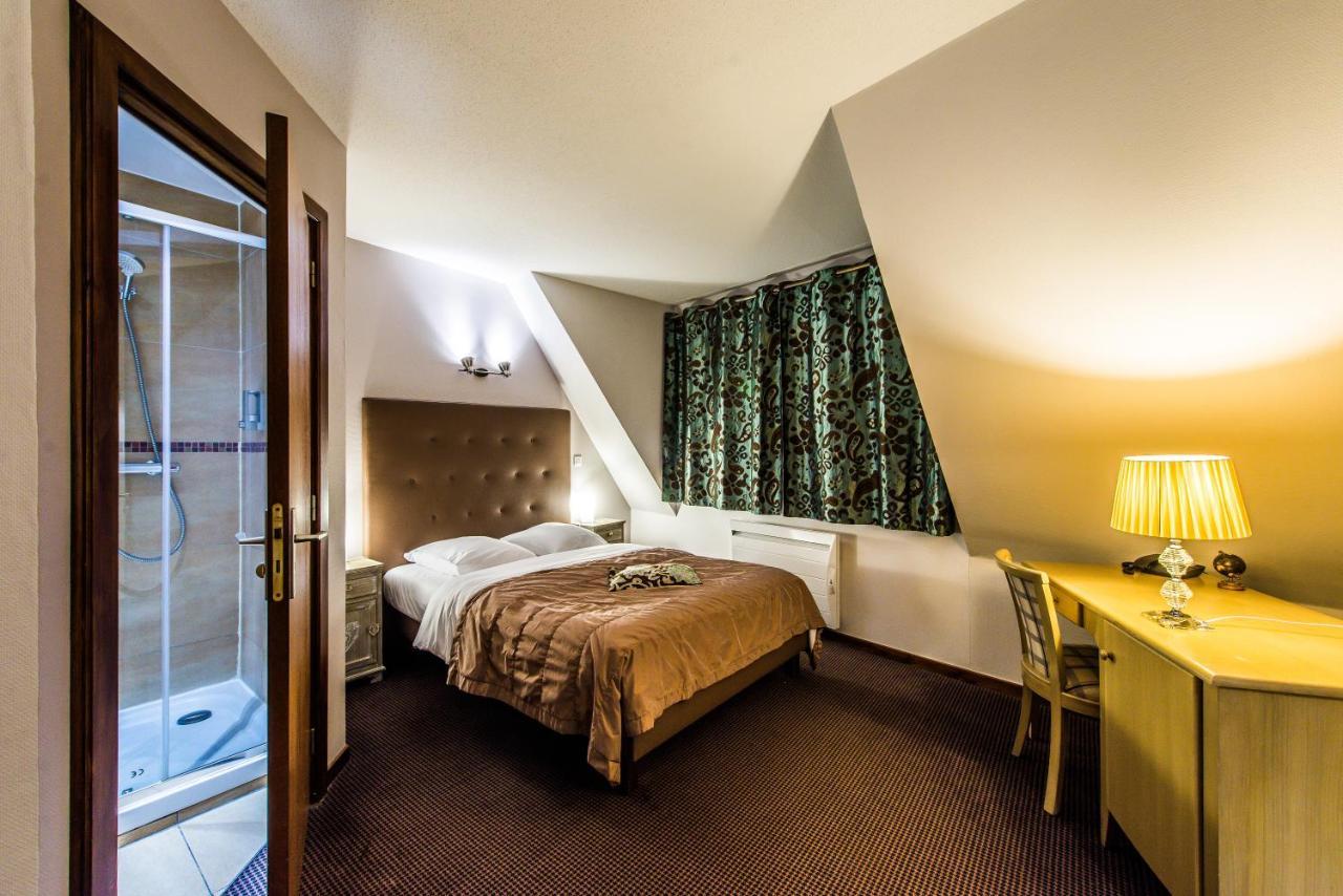 Hotel Au Lion Ribeauvillé Exteriér fotografie
